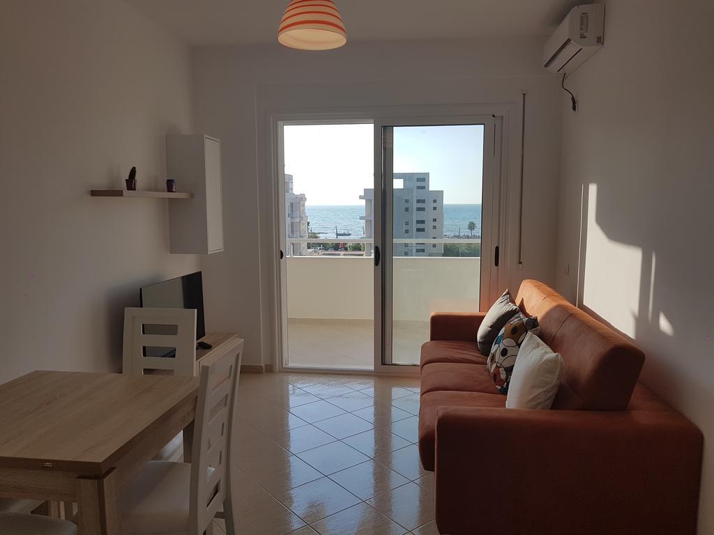 Flori Beach Apartment Radhime Exterior photo