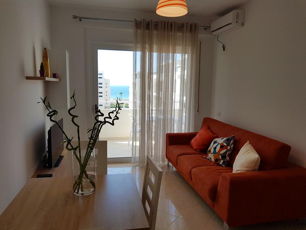 Flori Beach Apartment Radhime Exterior photo