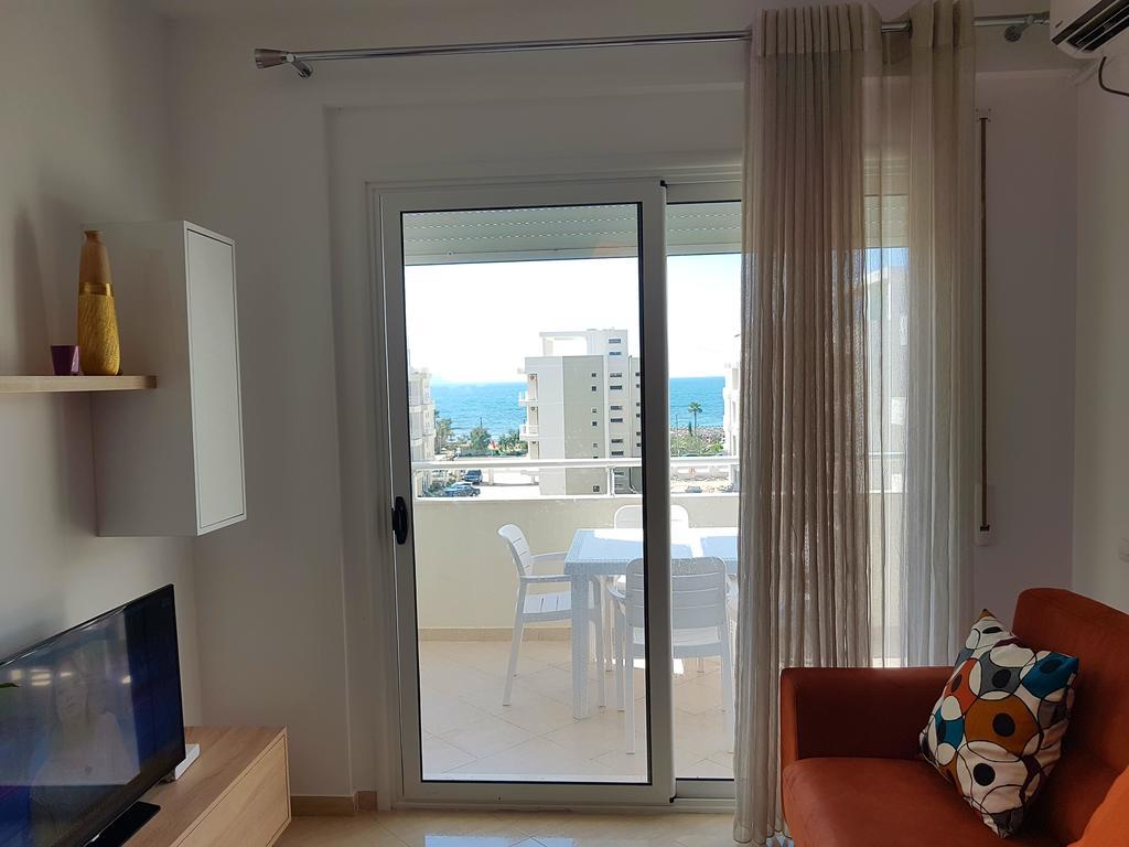 Flori Beach Apartment Radhime Exterior photo